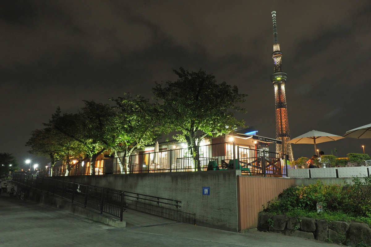 隅田公園オープンカフェ（夜）